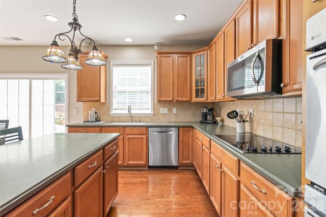 1906 Birchbrook Court, Harrisburg, NC 28075