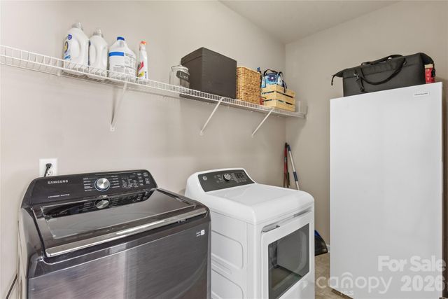 1906 Birchbrook Court, Harrisburg, NC 28075