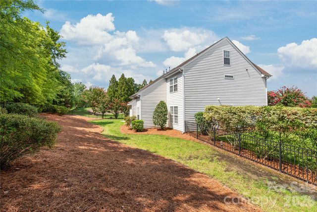 1906 Birchbrook Court, Harrisburg, NC 28075
