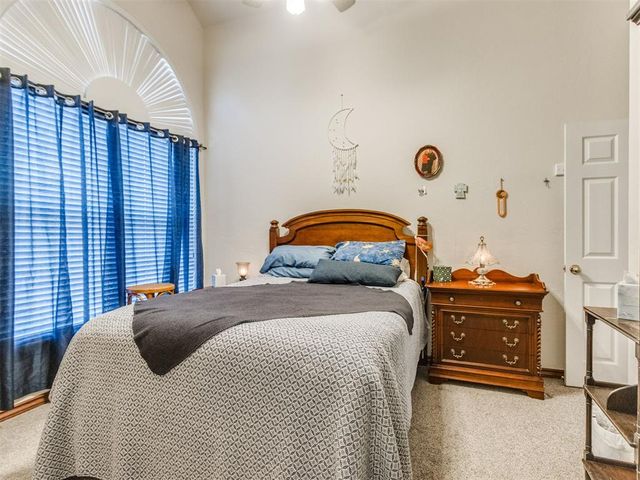 10121 Cottonwood Drive, Newalla, OK 74857