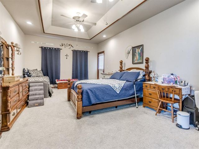 10121 Cottonwood Drive, Newalla, OK 74857