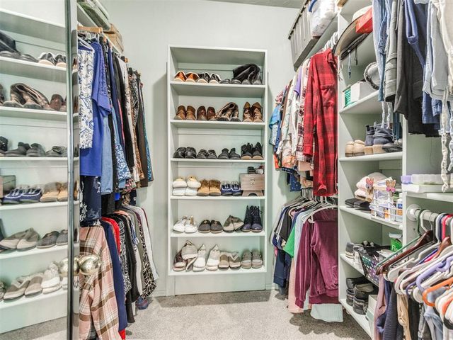 10121 Cottonwood Drive, Newalla, OK 74857