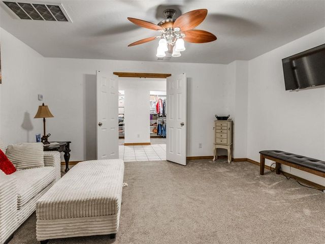 10121 Cottonwood Drive, Newalla, OK 74857