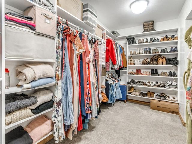 10121 Cottonwood Drive, Newalla, OK 74857