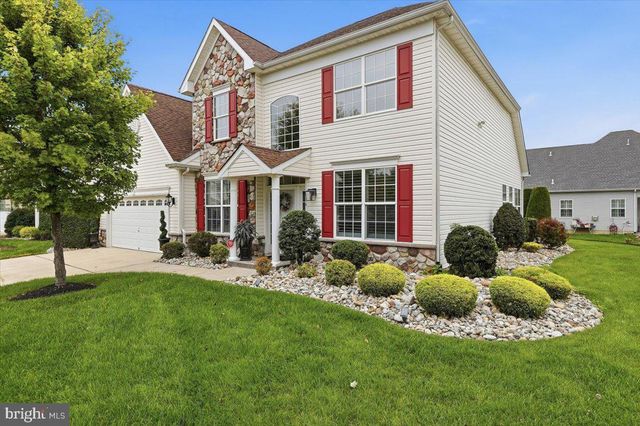 904 SWEET BRIAR CIR, Woodbury, NJ 08096