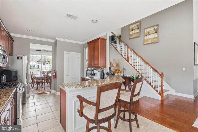 904 SWEET BRIAR CIR, Woodbury, NJ 08096