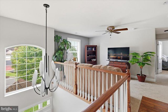 904 SWEET BRIAR CIR, Woodbury, NJ 08096
