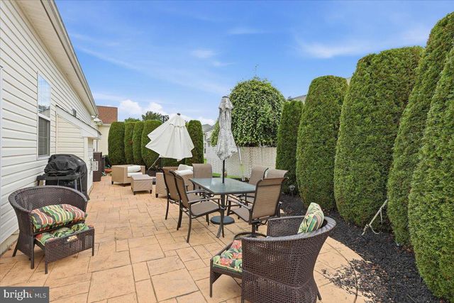 904 SWEET BRIAR CIR, Woodbury, NJ 08096