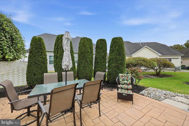 904 SWEET BRIAR CIR, Woodbury, NJ 08096