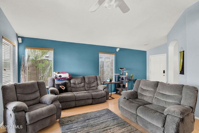 1714 W HIDDENVIEW Drive, Phoenix, AZ 85045