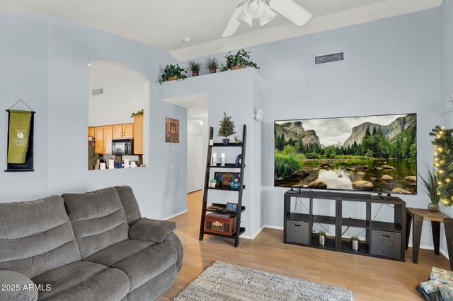 1714 W HIDDENVIEW Drive, Phoenix, AZ 85045