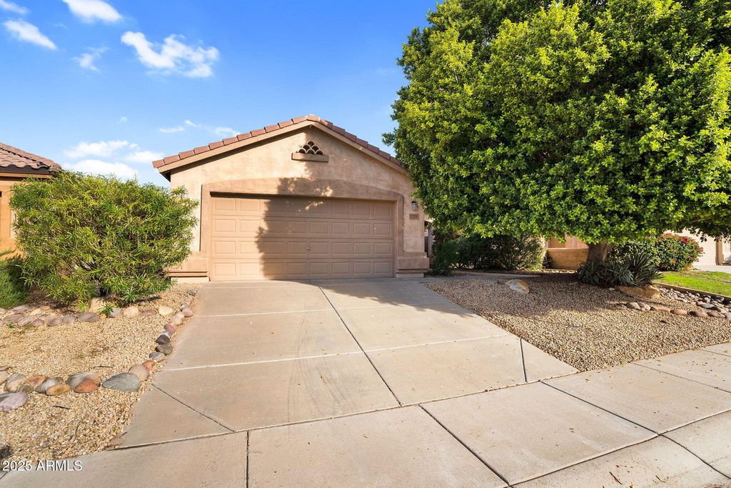 1714 W HIDDENVIEW Drive, Phoenix, AZ 85045