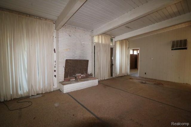 1741 Carmanbrook Parkway, Flint, MI 48507