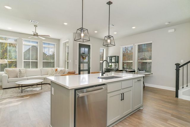 7104 Amber Grove Court, Dallas, TX 75231