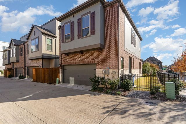 7104 Amber Grove Court, Dallas, TX 75231