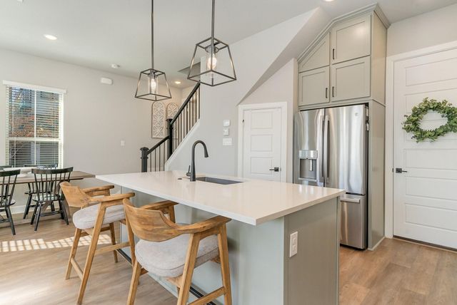 7104 Amber Grove Court, Dallas, TX 75231