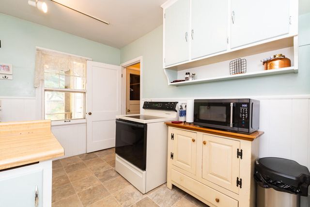 420 Evelyn Avenue, Kalamazoo, MI 49001
