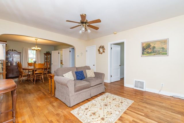 420 Evelyn Avenue, Kalamazoo, MI 49001