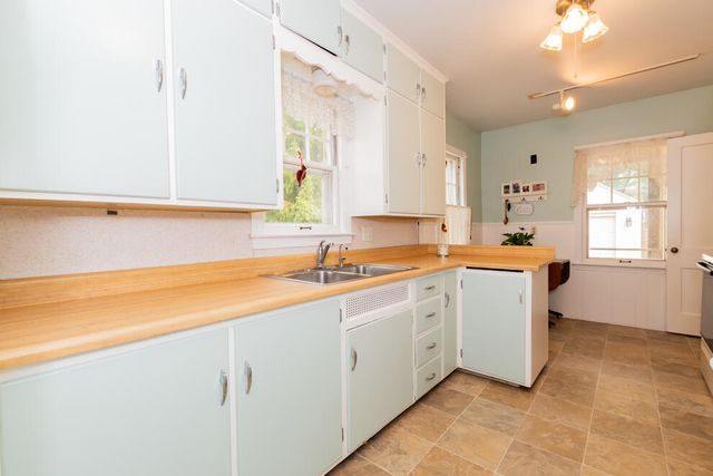 420 Evelyn Avenue, Kalamazoo, MI 49001