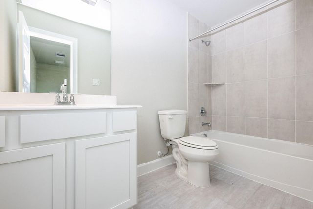 3018 Tres Olive Dr, Houston, TX 77047