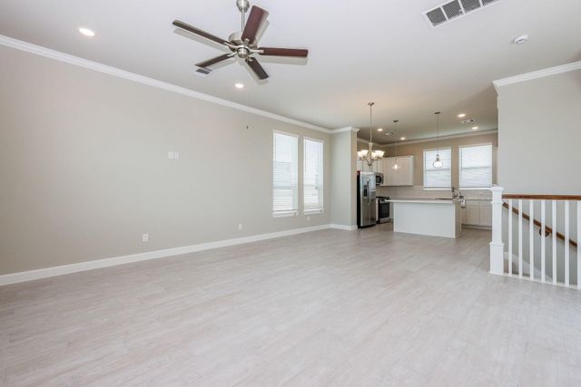 3018 Tres Olive Dr, Houston, TX 77047