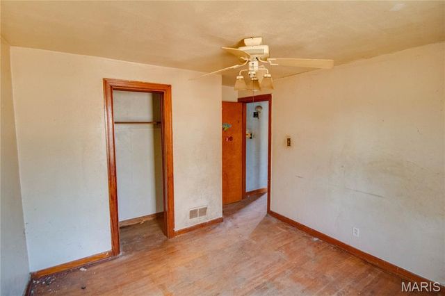 6421 Sunset Drive, Godfrey, IL 62035