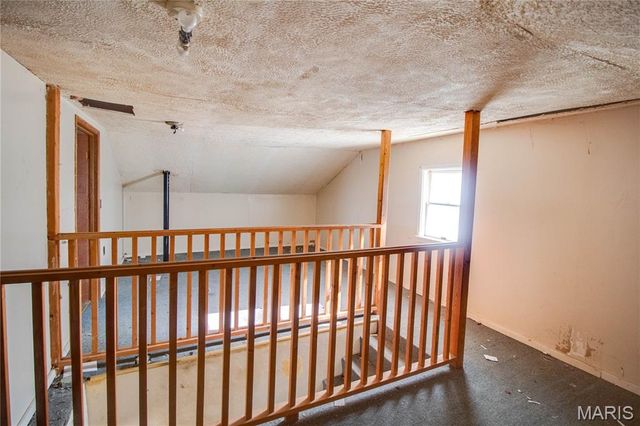 6421 Sunset Drive, Godfrey, IL 62035