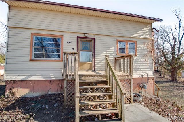 6421 Sunset Drive, Godfrey, IL 62035