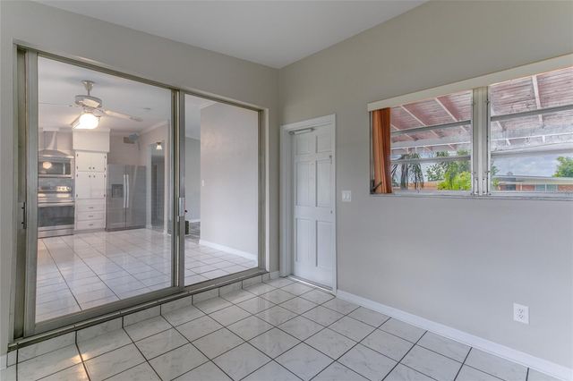 6518 WALTON WAY, Tampa, FL 33610