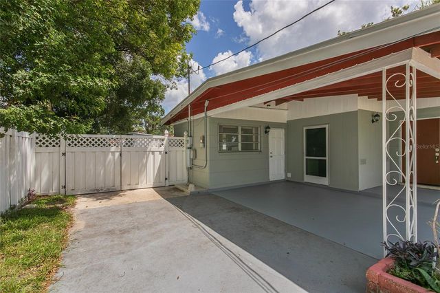 6518 WALTON WAY, Tampa, FL 33610