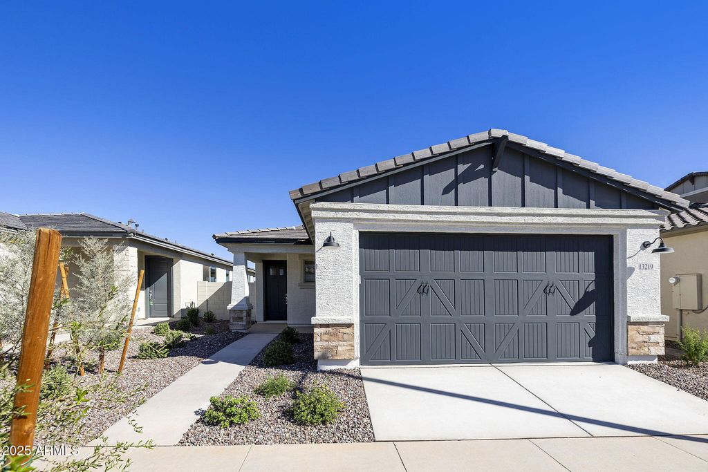 13219 N 145TH Lane, Surprise, AZ 85379 — photo 2