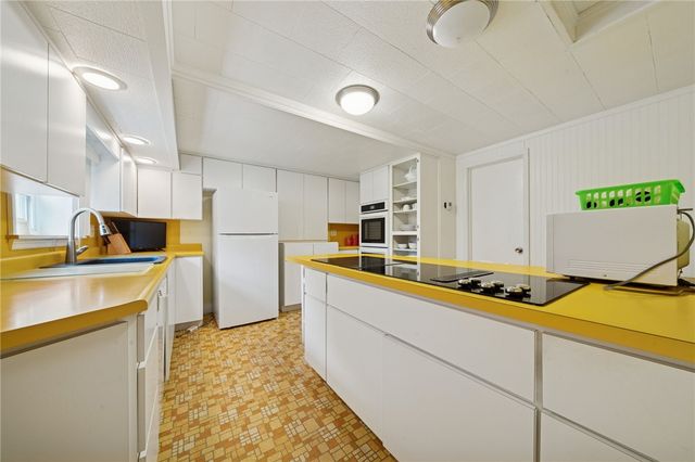 4314 Rostosky Ridge Rd, Forward Twp, PA 15063