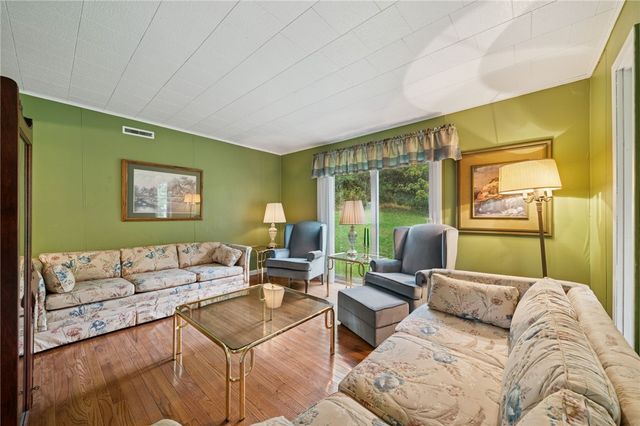 4314 Rostosky Ridge Rd, Forward Twp, PA 15063