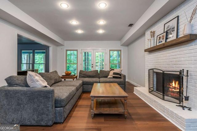 1250 Northcliff Trace, Roswell, GA 30076