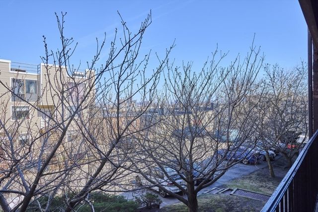 12 Bellvista Rd 2, Boston, MA 02135