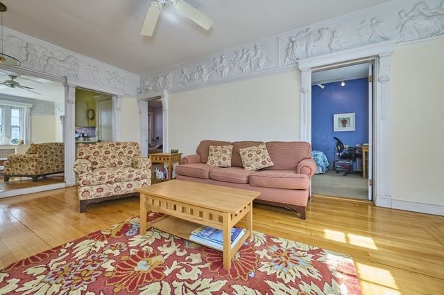 12 Bellvista Rd 2, Boston, MA 02135