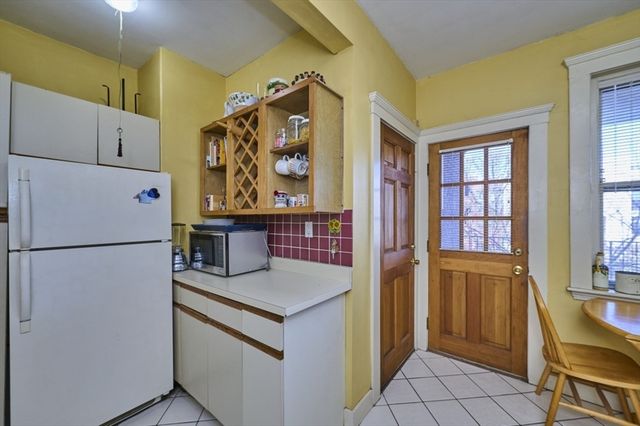 12 Bellvista Rd 2, Boston, MA 02135