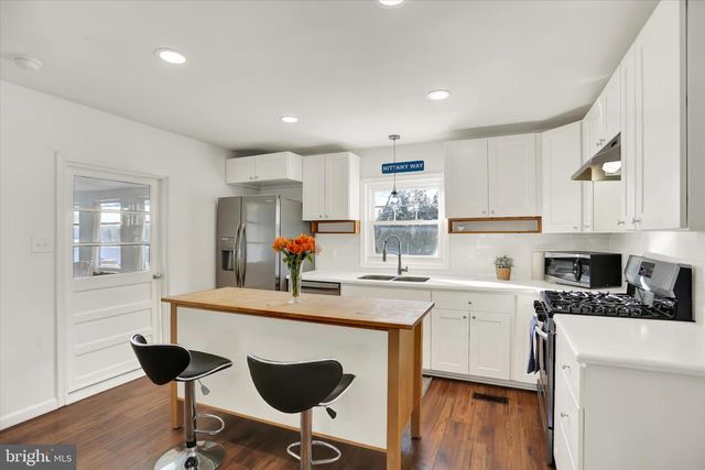 120 OAK HILL DR, Middletown, PA 17057