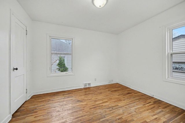 5528 Penn Avenue S, Minneapolis, MN 55419