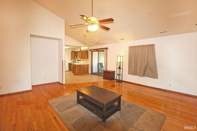 3906 Timber Point, Evansville, IN 47715