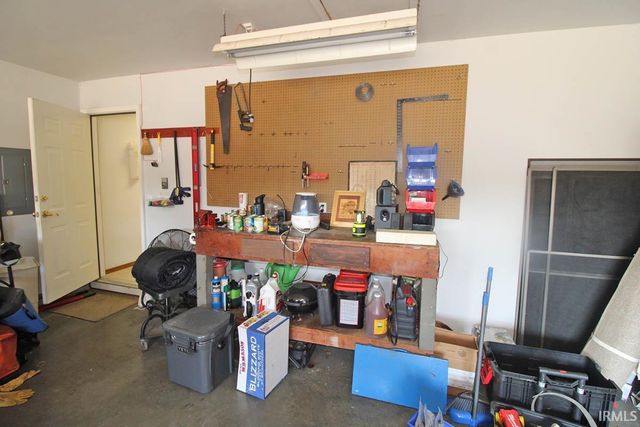 3906 Timber Point, Evansville, IN 47715