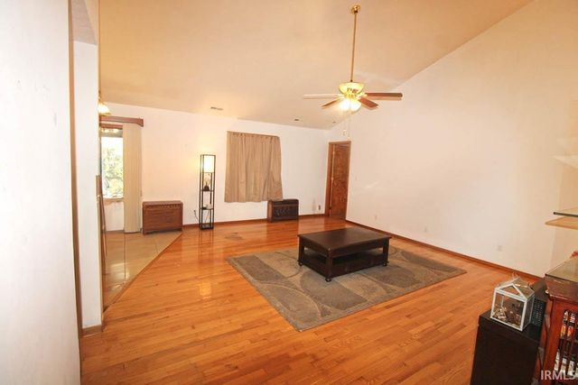 3906 Timber Point, Evansville, IN 47715