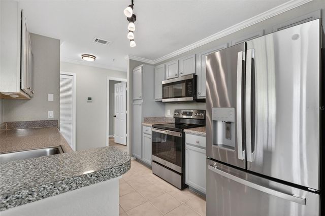 7800 POINT MEADOWS DRIVE 1338, Jacksonville, FL 32256