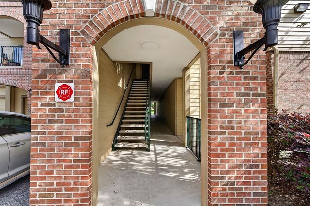 7800 POINT MEADOWS DRIVE 1338, Jacksonville, FL 32256