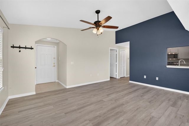 7800 POINT MEADOWS DRIVE 1338, Jacksonville, FL 32256