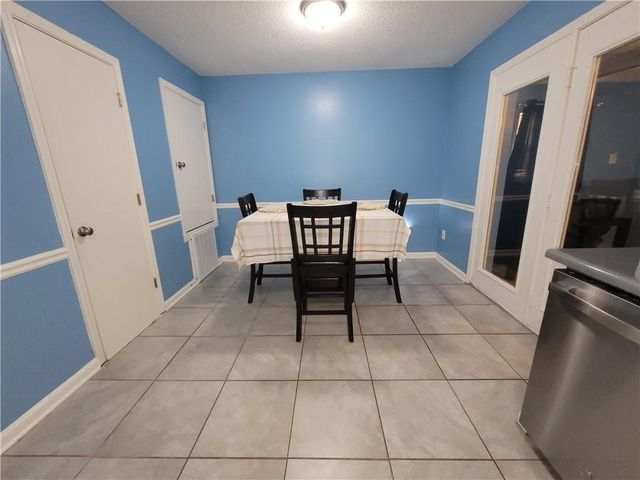 1695 SE Winchester Way, Conyers, GA 30013