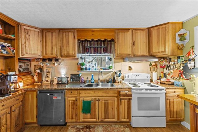 49 Russell Street, St. Albans City, VT 05478