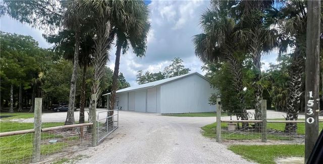 1303 Shady LN, Naples, FL 34120