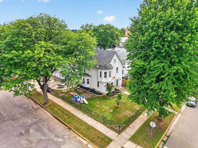 432 6th Street, Baraboo, WI 53913