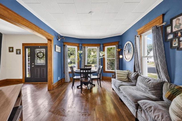 432 6th Street, Baraboo, WI 53913